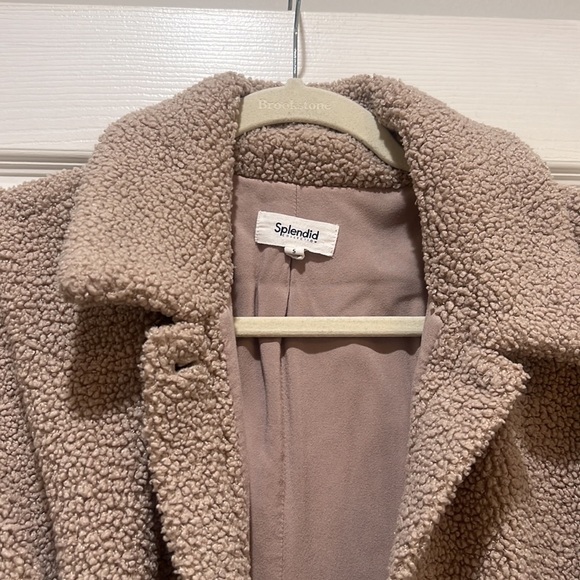 Splendid - Picture 3 of 3